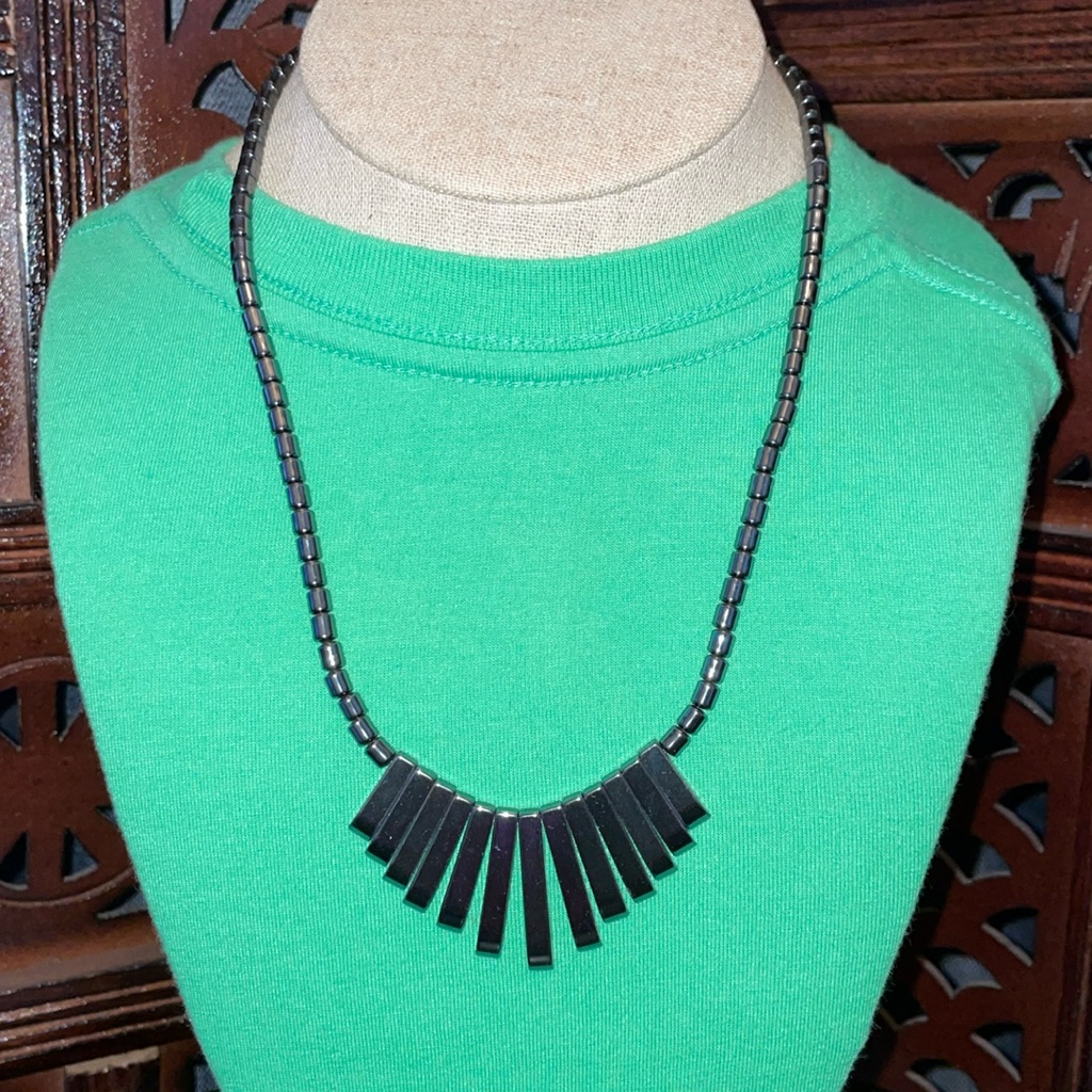 Vintage 1980’s Hematite Necklace. 18”